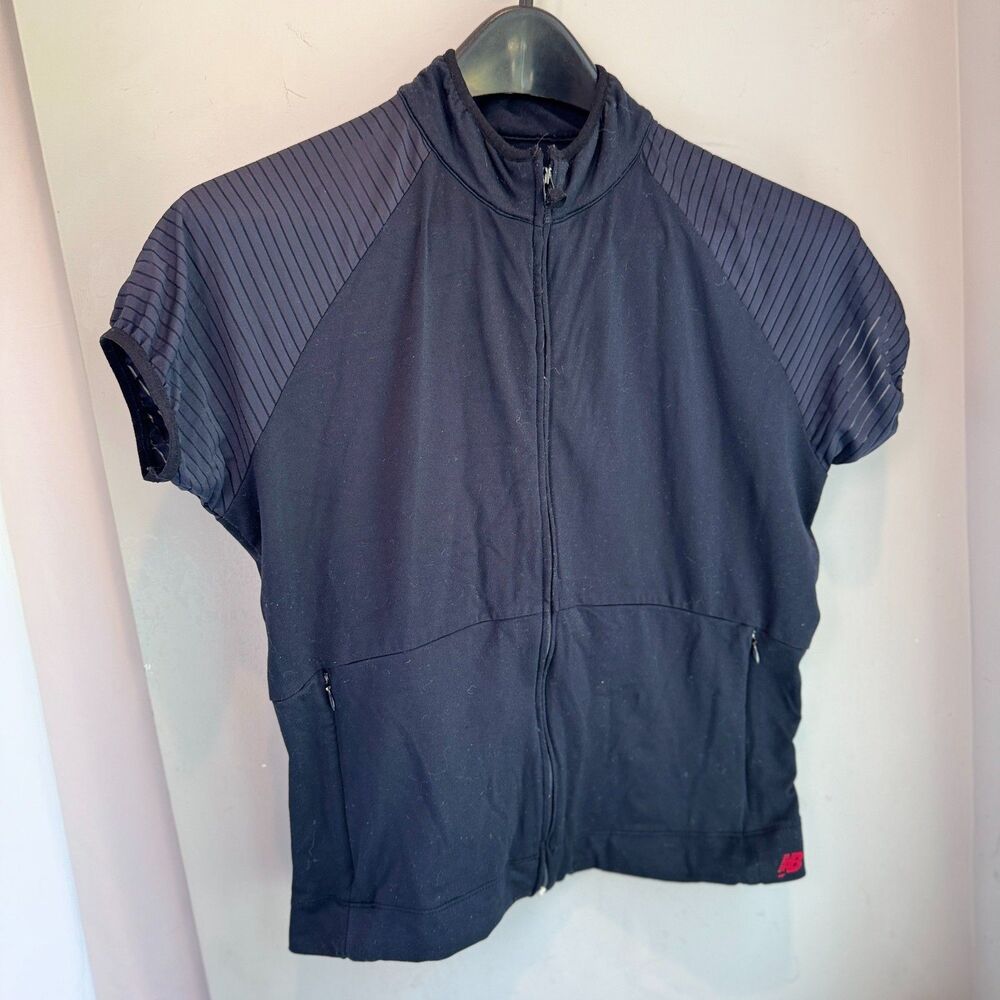 New Balance Black Zip-Up Athletic Top (Size Medium)